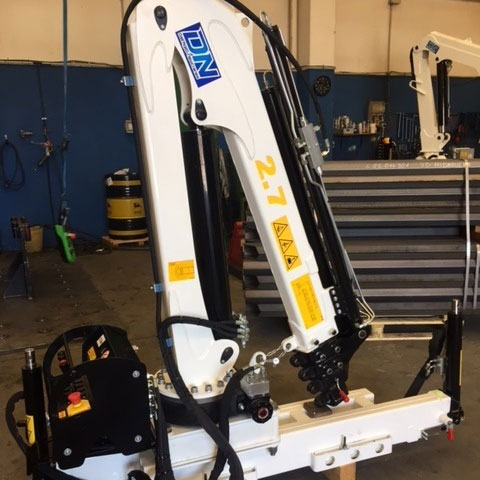 Teleskopska dizalica DN M2.7